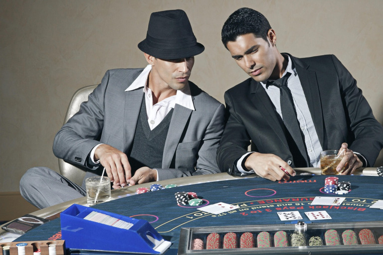 Live dealer casino tables streamed in HD at OCTOPLAY Asean